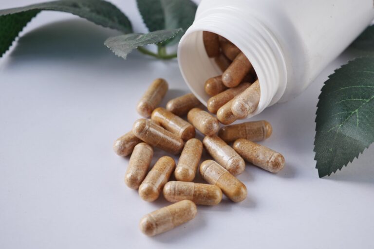 How to Choose a Multivitamin and Avoid Side Effects