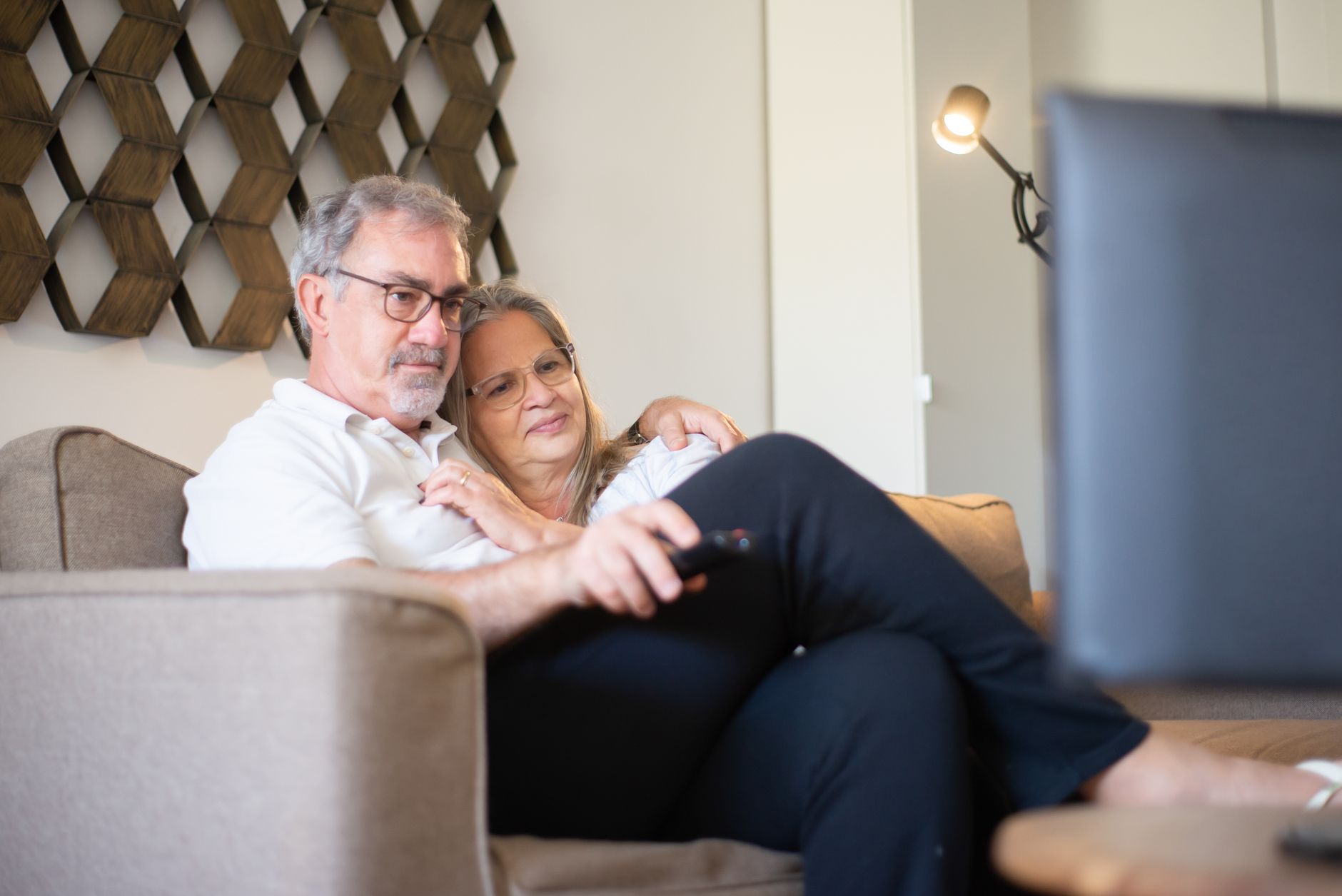 Age-Related Hearing Loss in Parents: Signs Not to Ignore