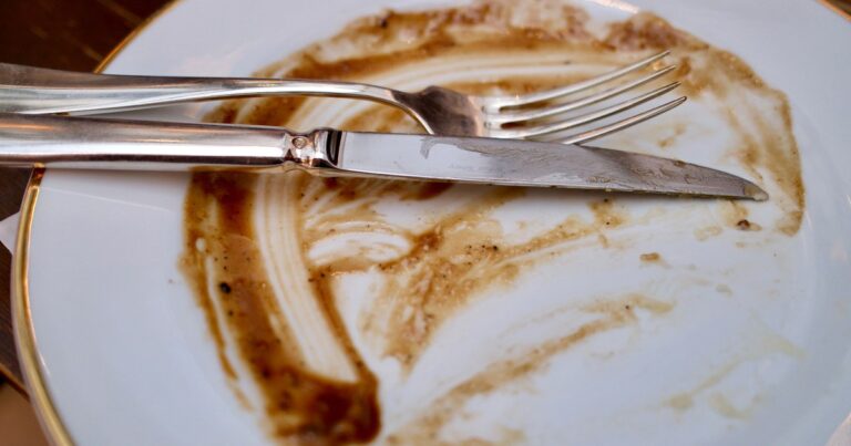 Weight Gain After Overeating: What the Scale Really Shows