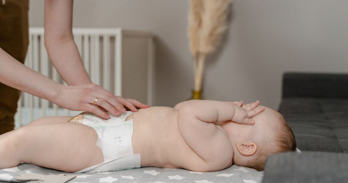Infant Diarrhea: Dehydration Signs and the Right Fluids