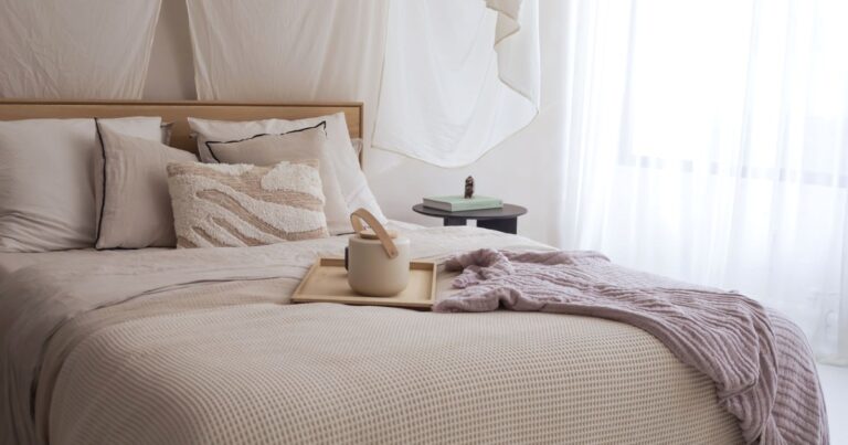 Allergic Rhinitis Bedroom Setup: Dust Mite or Pollen?
